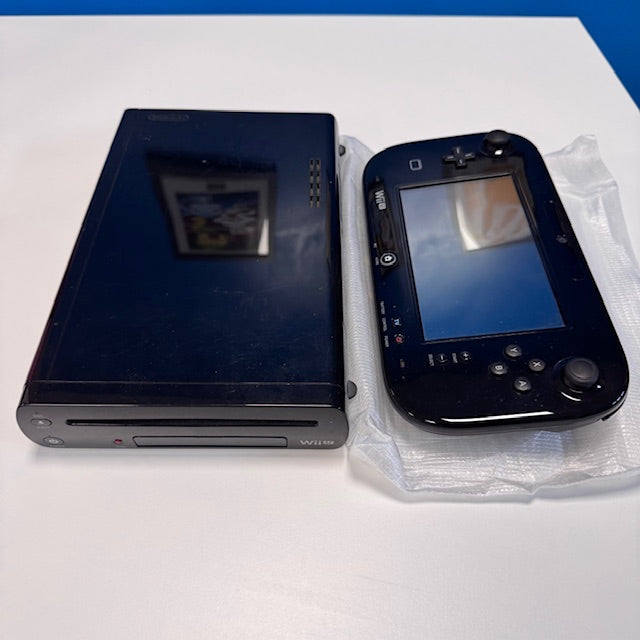 Nintendo WIIU Console Premium Edition + Mario Kart 8 PAL ITA (USATO)
