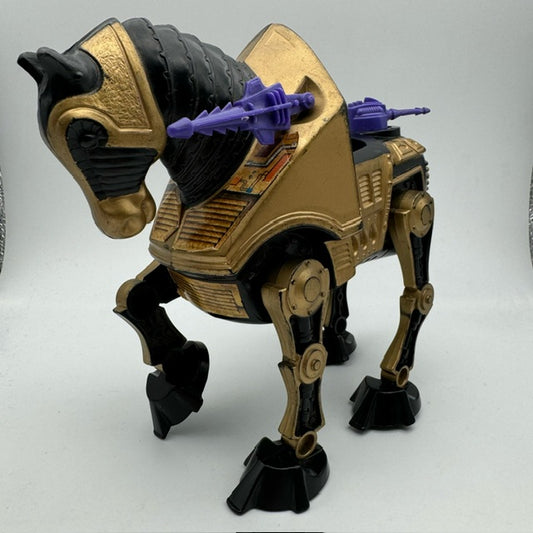 cavallo robotico nero ed oro con armi viola