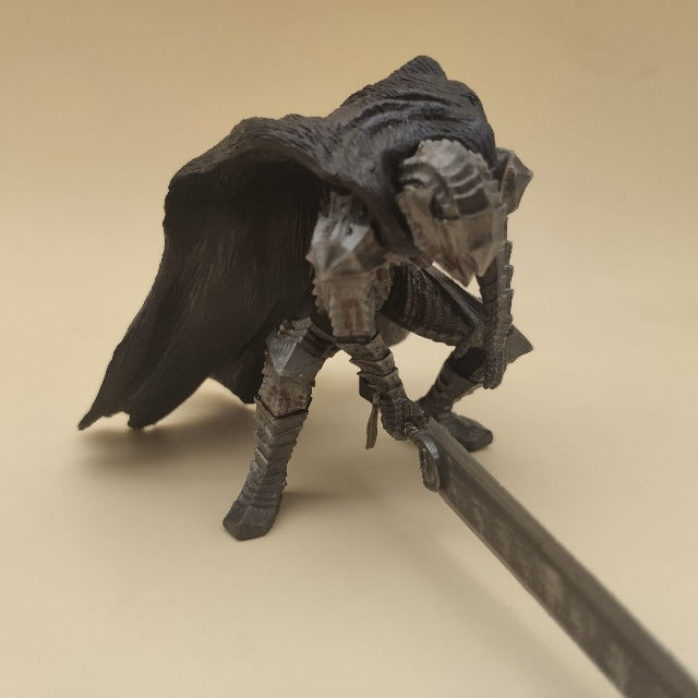 Action Figure Berserk Gatsu/Guts Con Armatura Berserker
