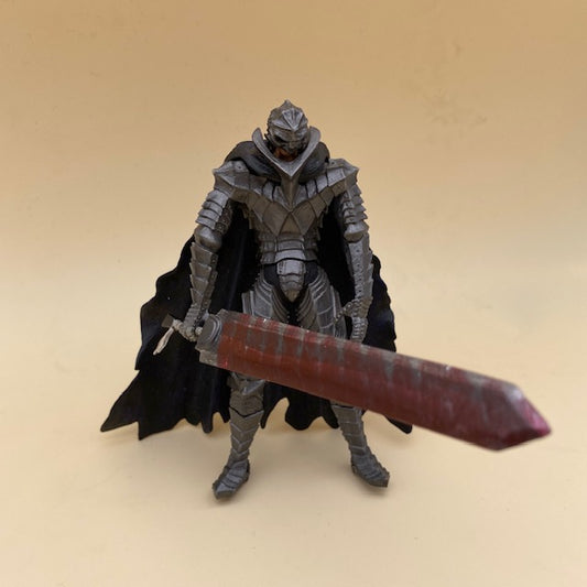 Action Figure Berserk Gatsu/Guts Armatura Berserker Prima Vestizione quando l'armatura ha ancora la forma indossata dal cavaliere del teschio