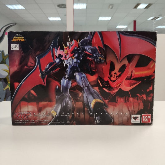 scatola rosso, grigio e nero, robot ali pipistrello