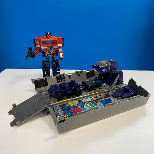 rosso, grigio, blu, robot rosso, rimorchio grigio, veicoli rimorchio blu