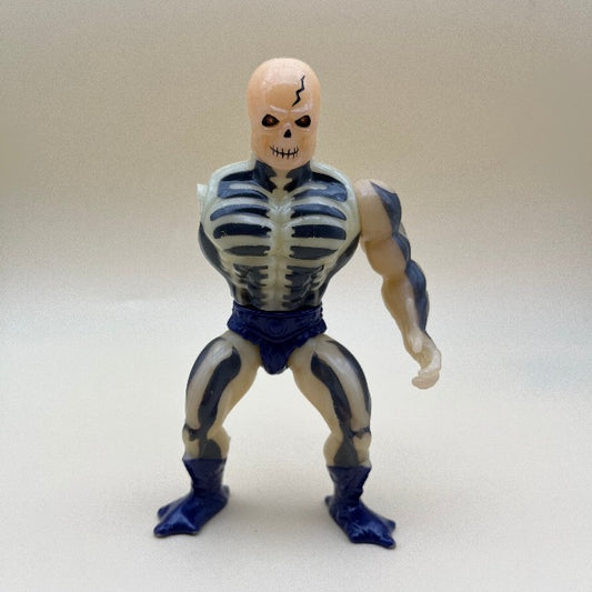 Scareglow Masters of the Universe MOTU Mattel 1981, personaggio teschio che risplende al buio