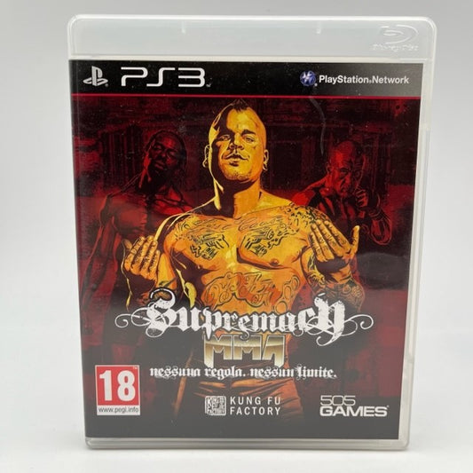 lottatore, tatuaggi, su sfondo rosso