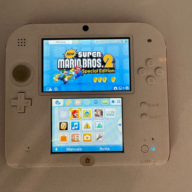 Console Nintendo 2DS Bianco/Rosso + New Super Mario Bros 2 Precaricato PAL (USATA)