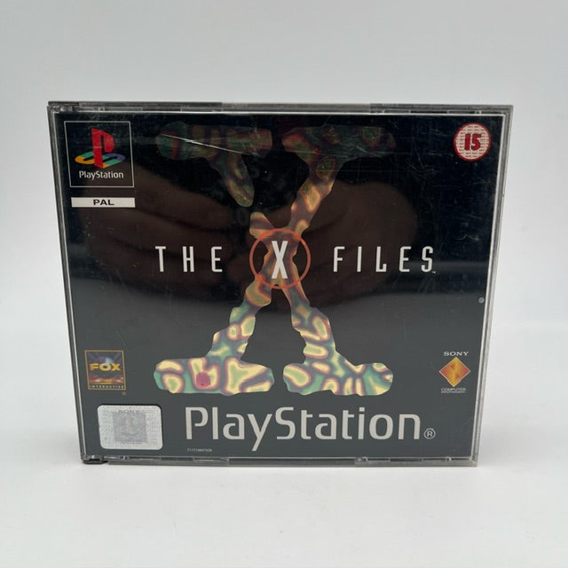 the x-files ps1, custodia nera con grossa x in  sfondo e scritta del titolo