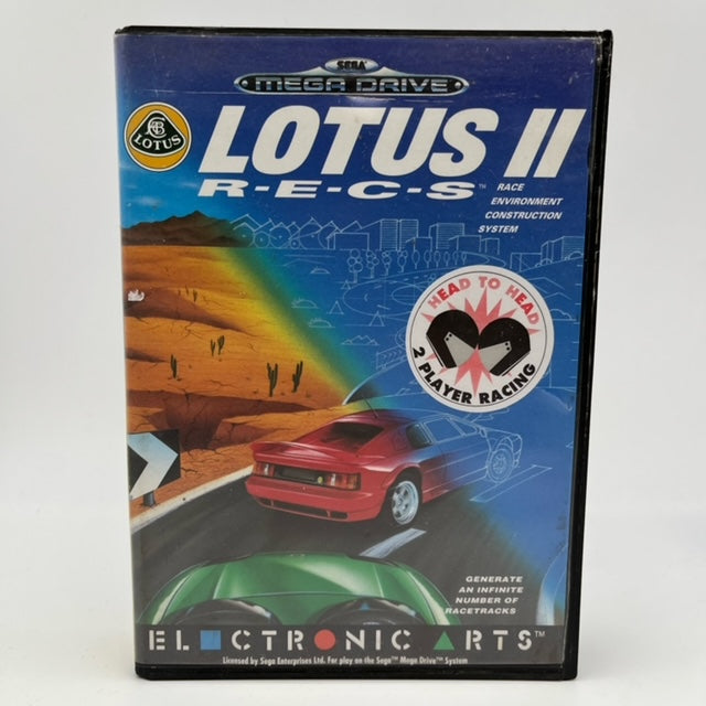 Lotus II 2 R-E-C-S Sega Mega Drive Pal Multi, macchina eossa e verde che corrono per strada desertica, metà copertina blue e bianca che sembra un progetto