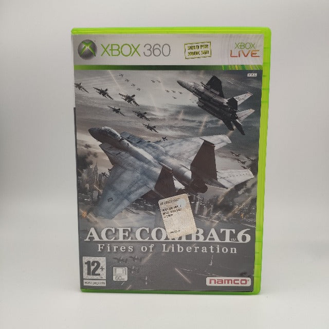 Ace Combat 6 Fires Of Liberation X360 Xbox 360 Namco Pal Ita, aerei in cielo che combattono, città e mare in sfondo
