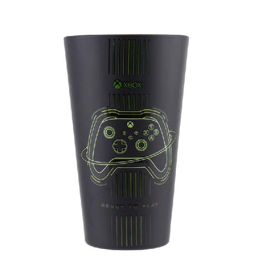 bicchiere a sfondo nero con immagini xbox verdi e scritta "Ready to Play"