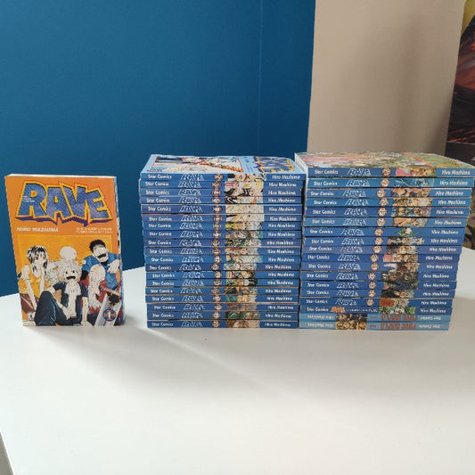 Rave Manga Star Comics Prima Stampa Hiro Mashima Serie Completa 1/35 + Numeri Speciali rave world, la compagnia di Plue, costa blu con scrittta bianca e disegno a colori