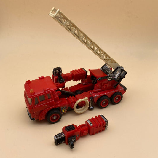 camion dei pompieri rosso