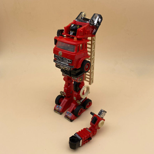 Transformers Autobot Inferno Takara 1980-82
