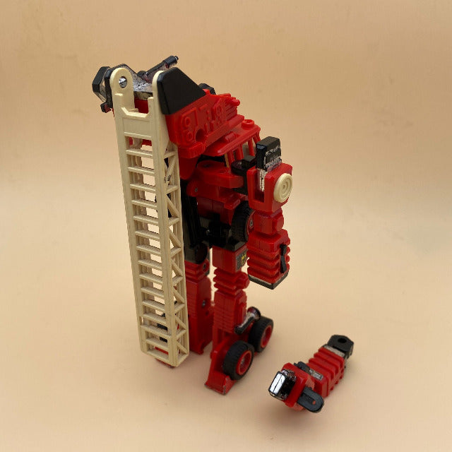 Transformers Autobot Inferno Takara 1980-82