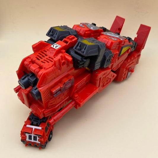 transformers armada overload, robot trasformabile, hasbro takara, 2002, rosso e nero